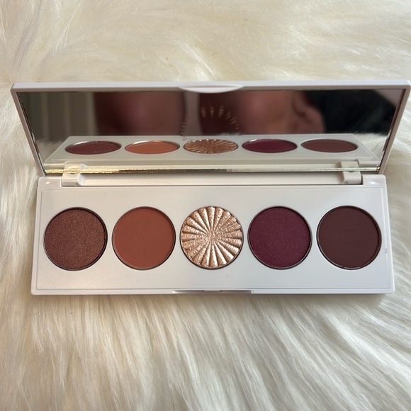 OFRA Signature Palette Symphony - Picture 1 of 6